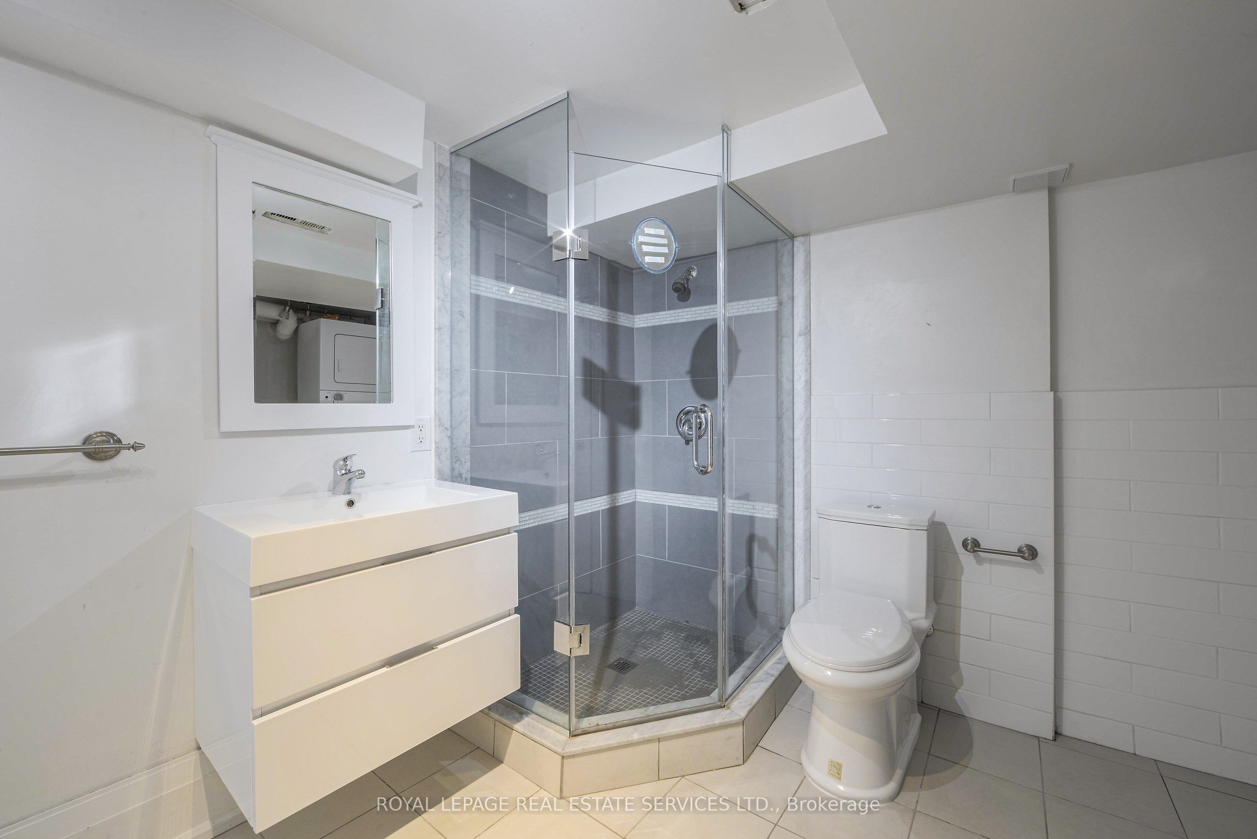271 Albany Avenue, #1