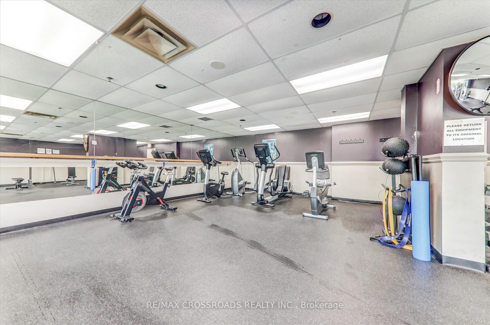 2 Bedrooms Condo at 1 Rowntree, Toronto For sale
