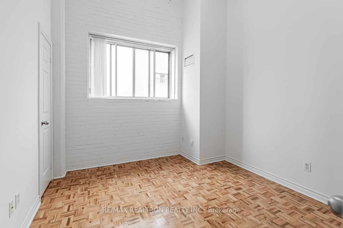 1401 Dupont Street, #116