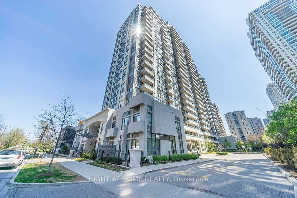 35 Hollywood Avenue