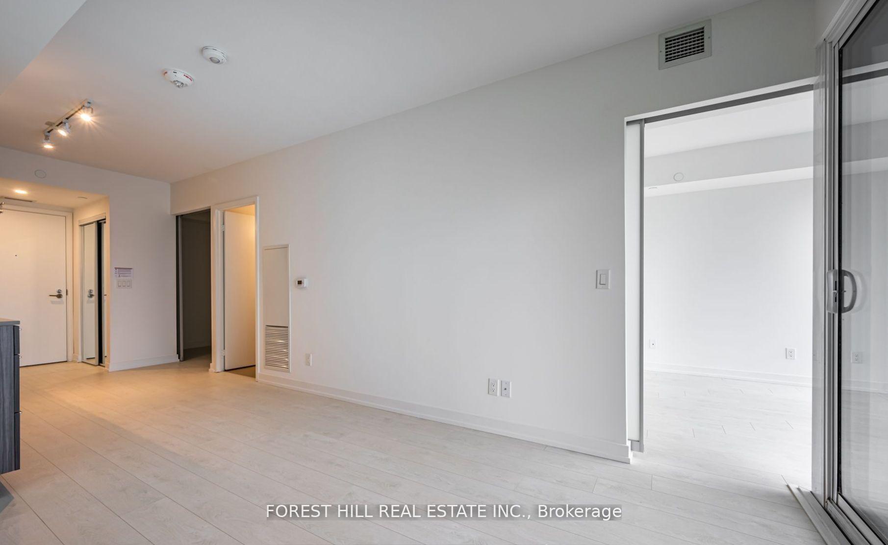2 Bedrooms Condo at 19 Western Battery, Toronto For sale