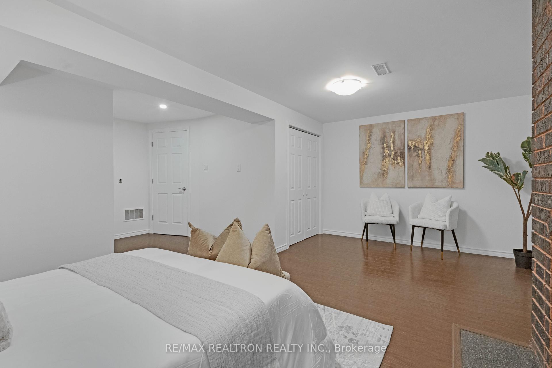 4 Bedrooms Condo at 296 Torresdale,  Toronto For sale