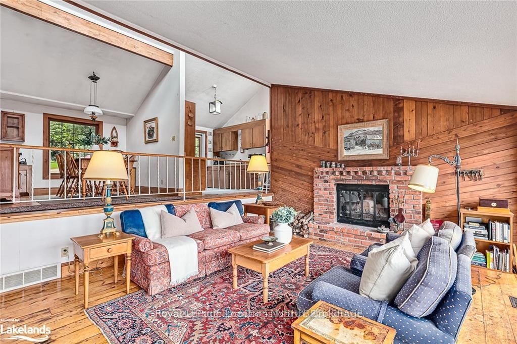 795310 The Blue Mountains Clearview Townline