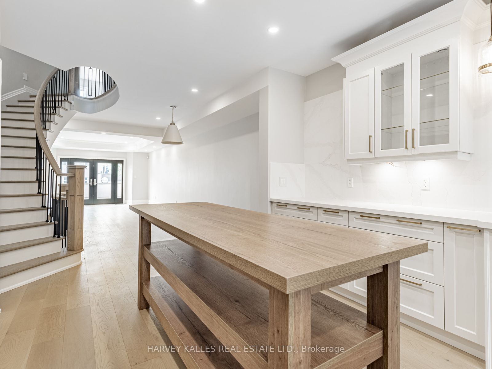 258 Spadina Road
