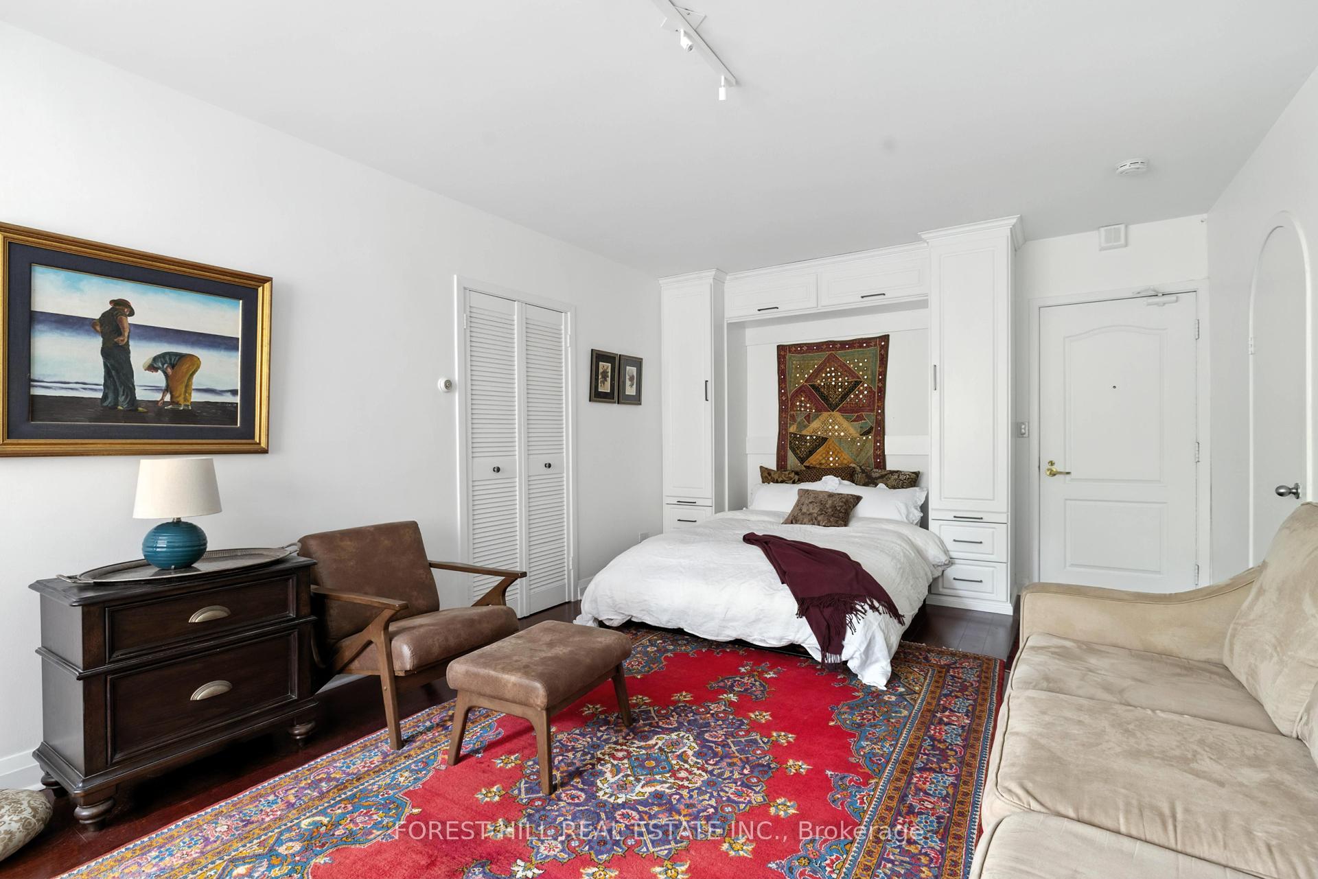 Co-op at 21 Dale, Toronto For sale