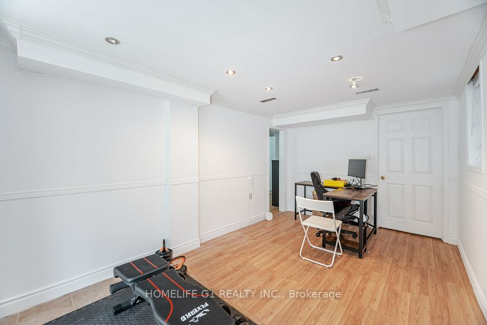 https://trreb-image.ampre.ca/znkfNMTg20b4W4kg64SPav5XlQwZ5Zj7-3GD6IkRJIc/rs:fit:960:960/wm:.5:so:0:50:.4/wmsh:10/wmt:PHNwYW4gZm9yZWdyb3VuZD0nd2hpdGUnIGZvbnQ9JzY4Jz5IT01FTElGRSBHMSBSRUFMVFkgSU5DLiwgQnJva2VyYWdlPC9zcGFuPg/L3RycmViL2xpc3RpbmdzLzQwLzU4LzIxLzE3L3AvNTE5MThlNGEtOWM2My00YzY2LWIwYTItMzA2ZmM5NTZjNWMxLmpwZw.jpg