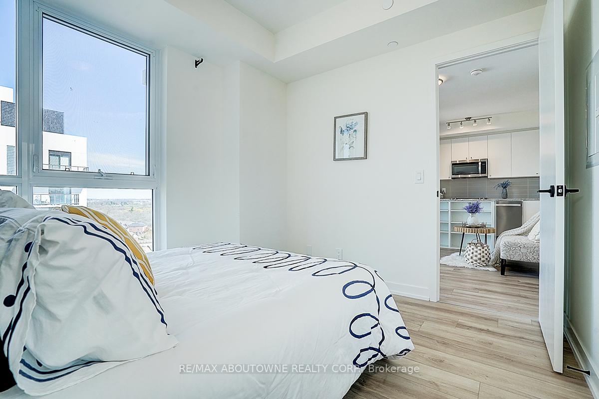 1 Bedroom Condo at 335 Wheat Boom,  Oakville For sale