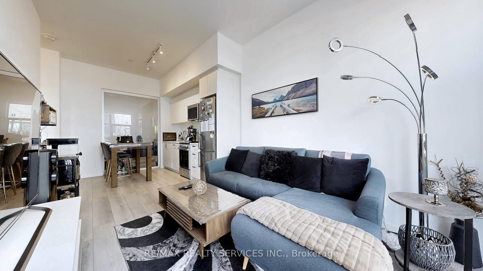 2 Bedrooms Condo at 1787 St. Clair,  Toronto For sale