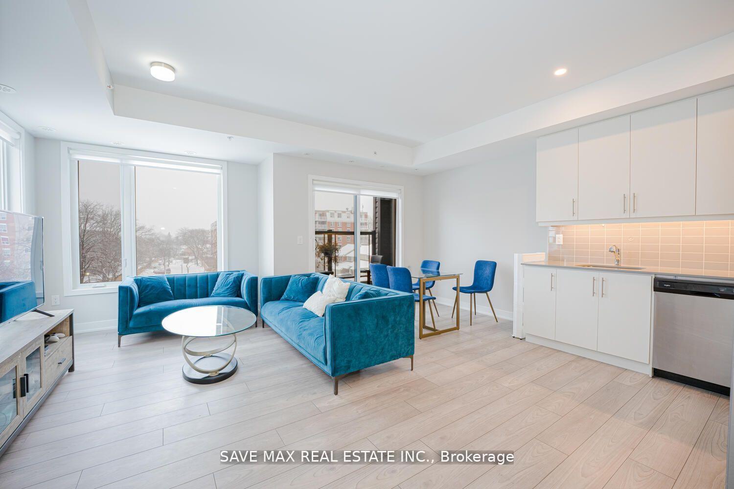 2 Bedrooms Condo at 3472 Widdicombe, Mississauga For sale