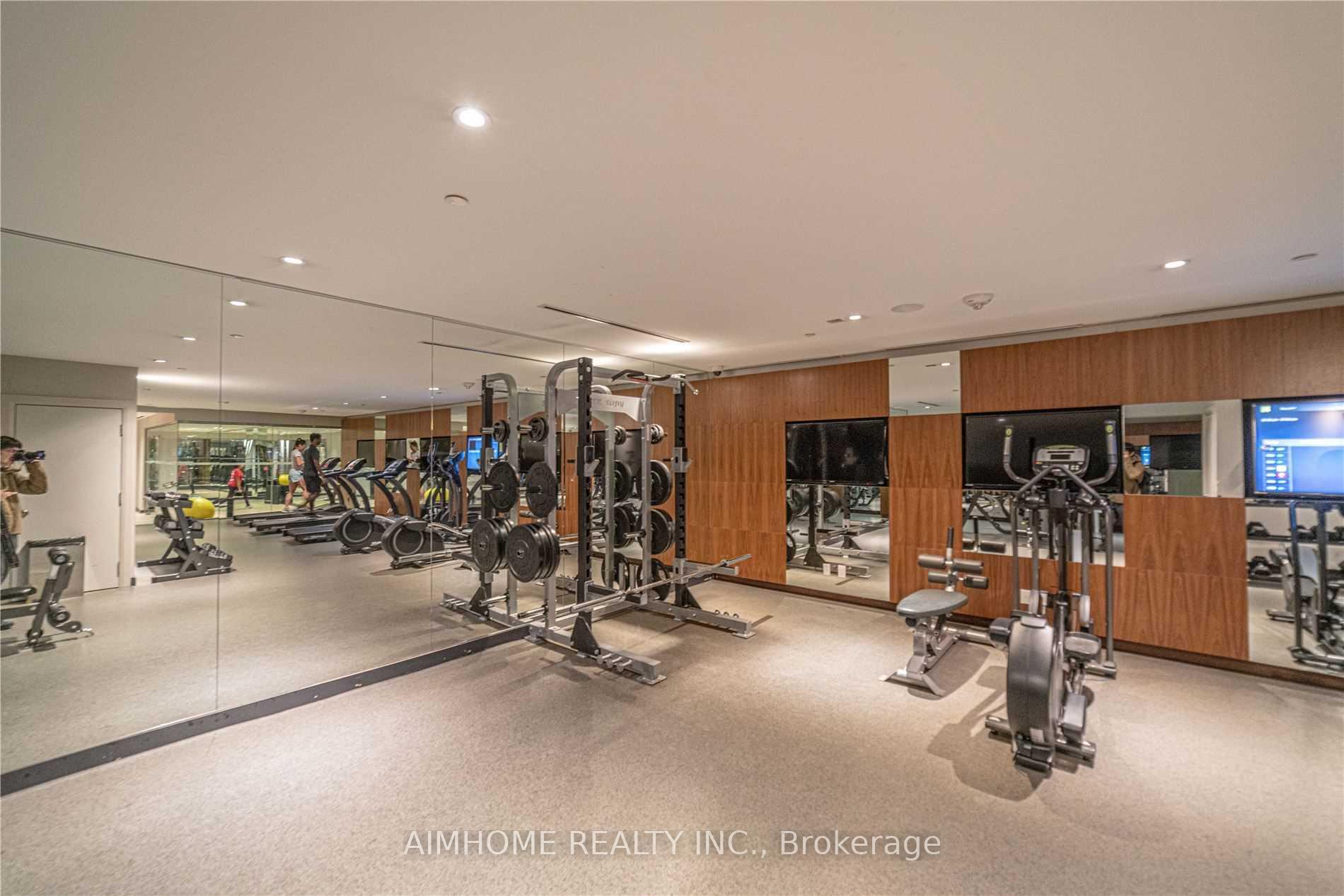 2 Bedrooms Condo at 8 Mercer, Toronto For sale