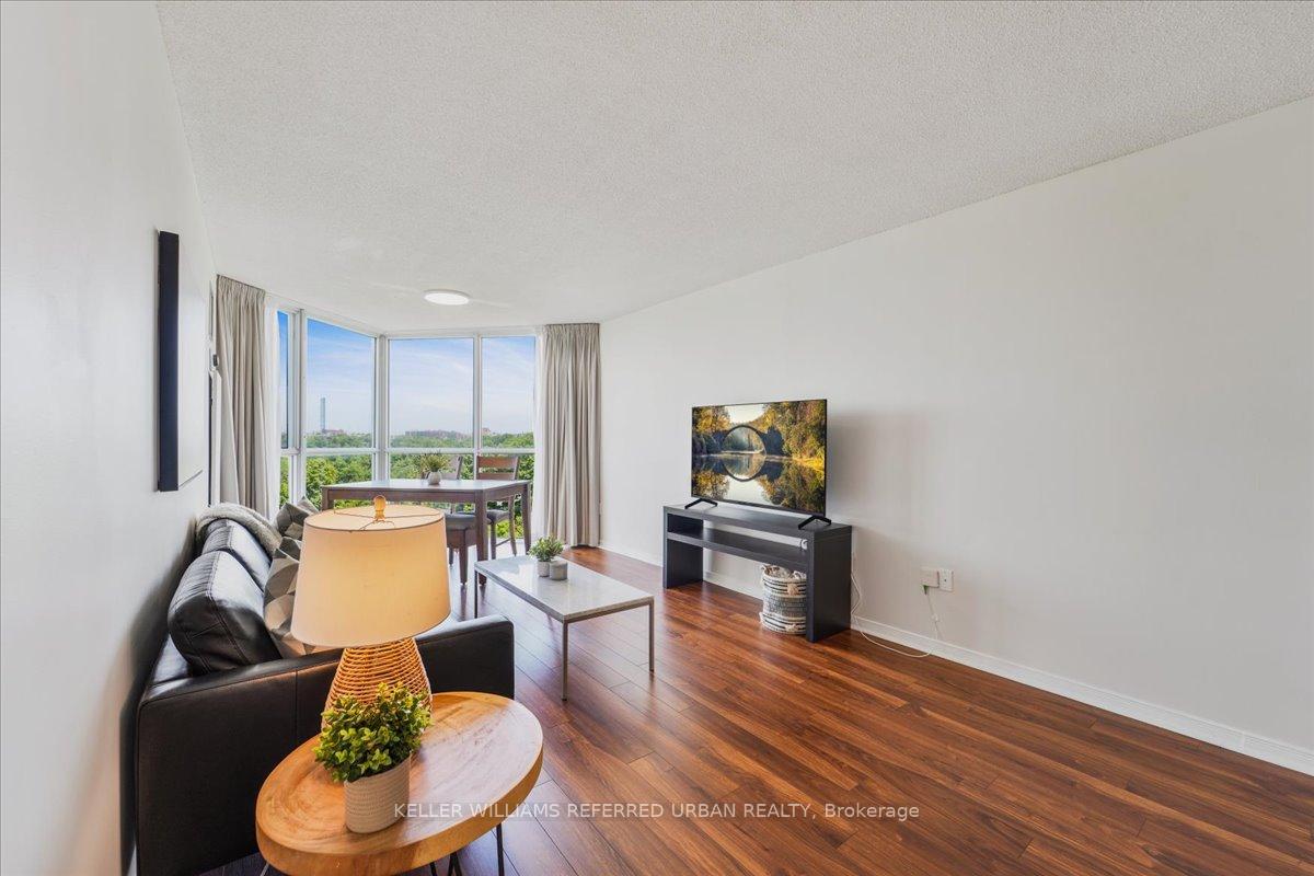 1 Bedroom Condo at 5 Concorde, Toronto For sale