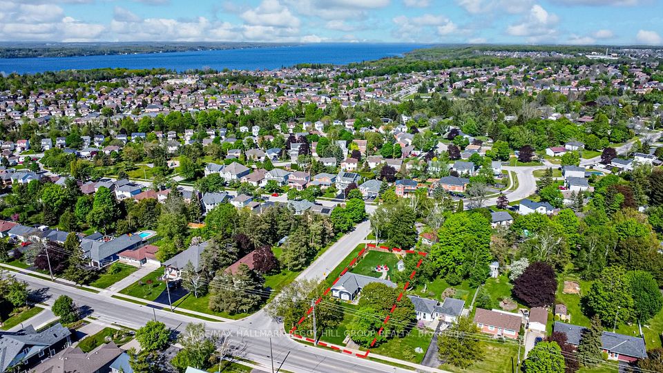 219 Cox Mill Road, Barrie, ON L4N 4G6