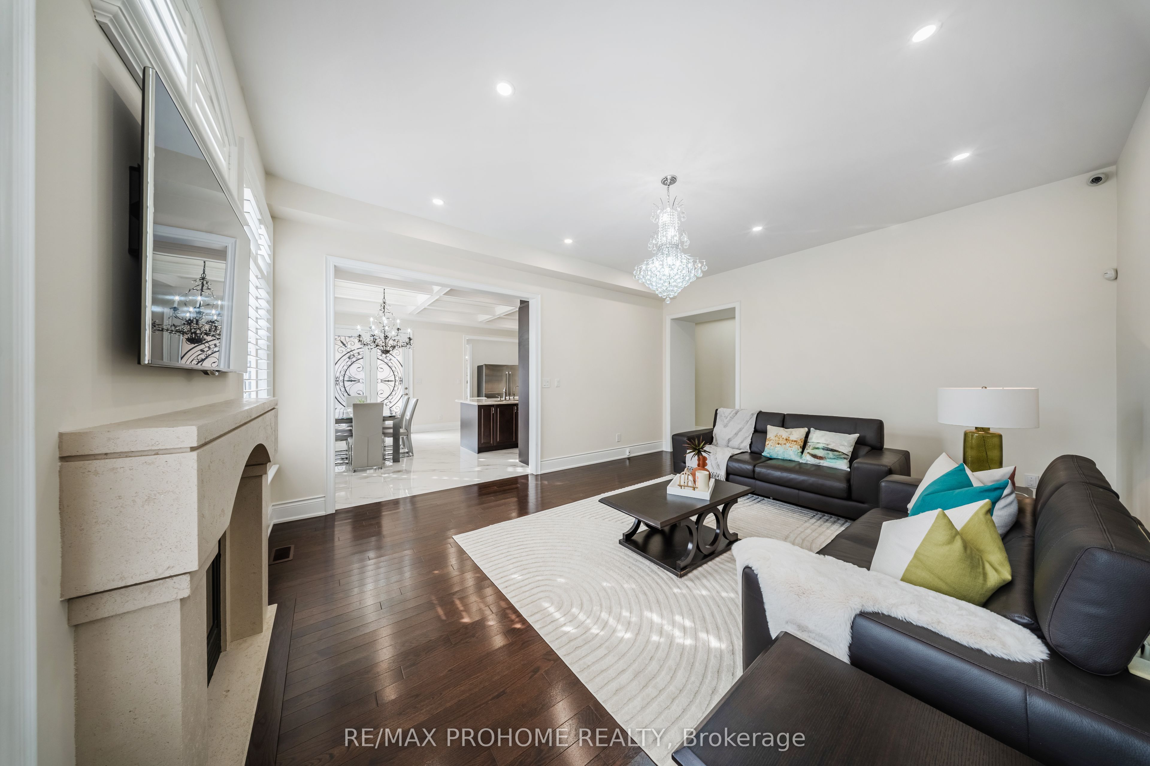 48 Silver Sterling Crescent