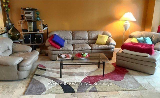1 Bedroom Condo at 887 Bay, Toronto For sale