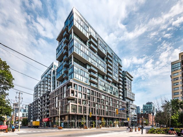 111 Bathurst