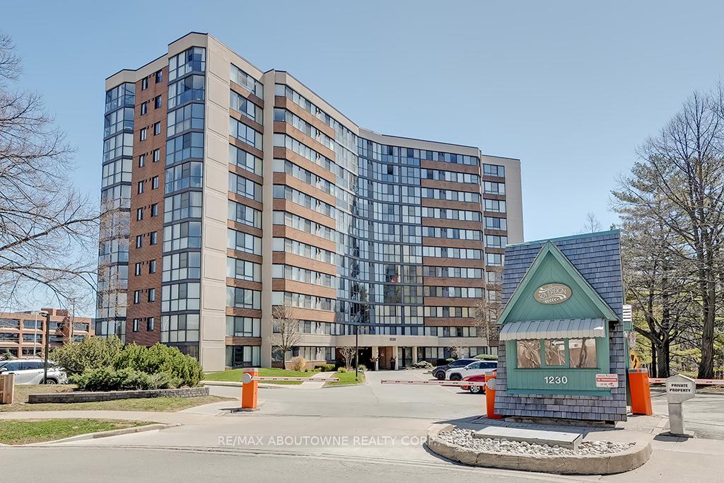 2 Bedrooms Condo at 1230 Marlborough,  Oakville For sale
