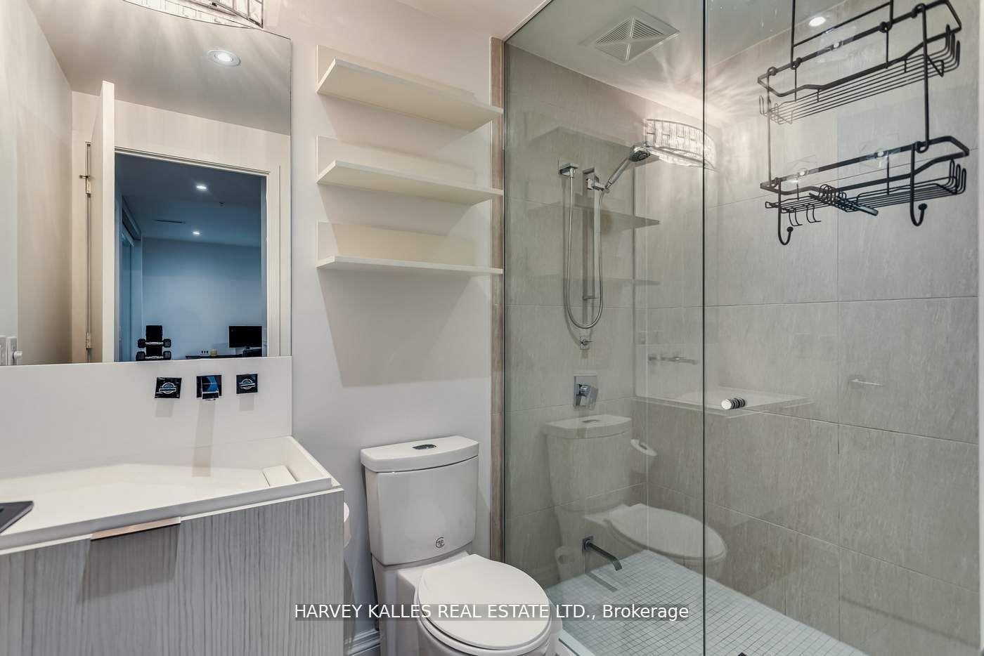 4 Bedrooms Condo at 101 Charles, Toronto For sale
