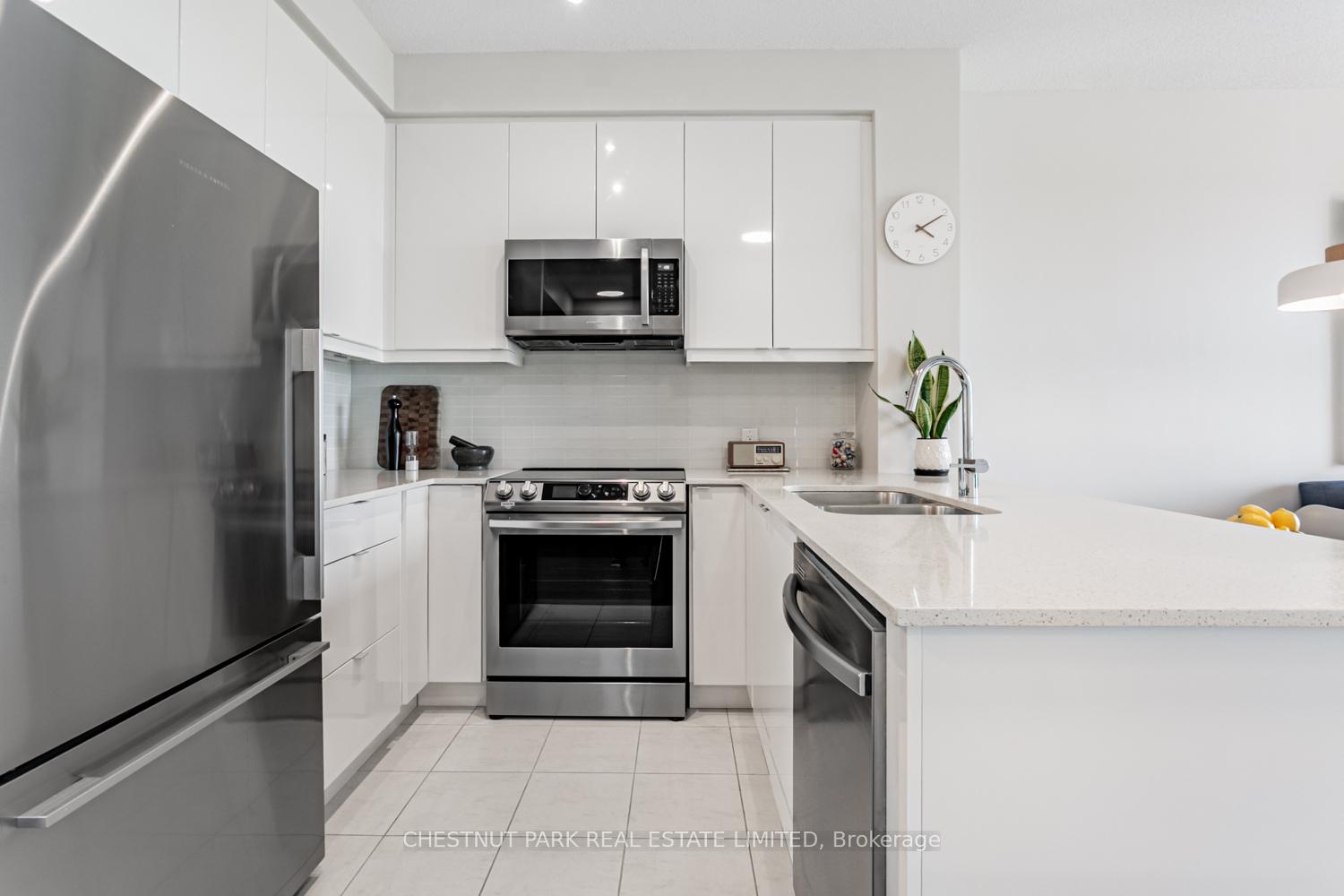 2 Bedrooms Condo at 50 Thomas Riley, Toronto For sale