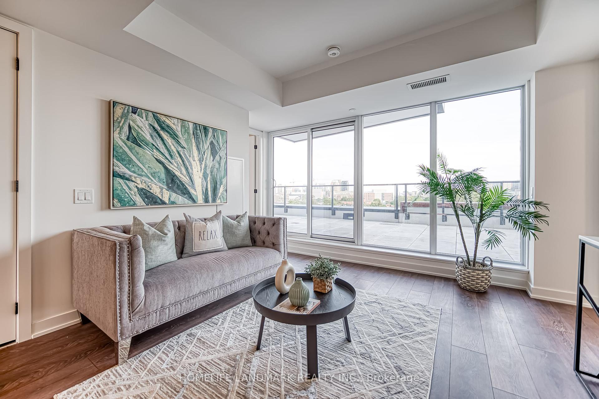 2 Bedrooms Condo at 1200 Dundas, Toronto For sale
