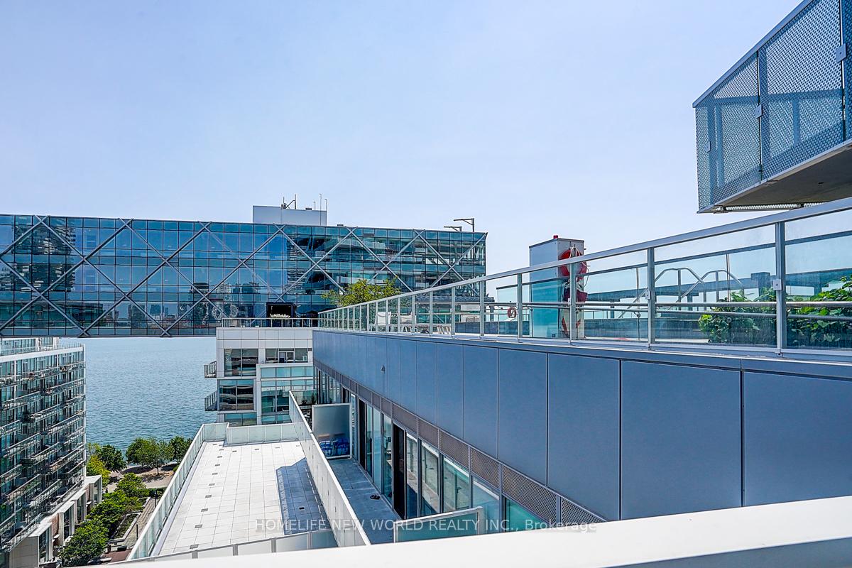 1 Bedroom Condo at 15 Queens, Toronto For sale
