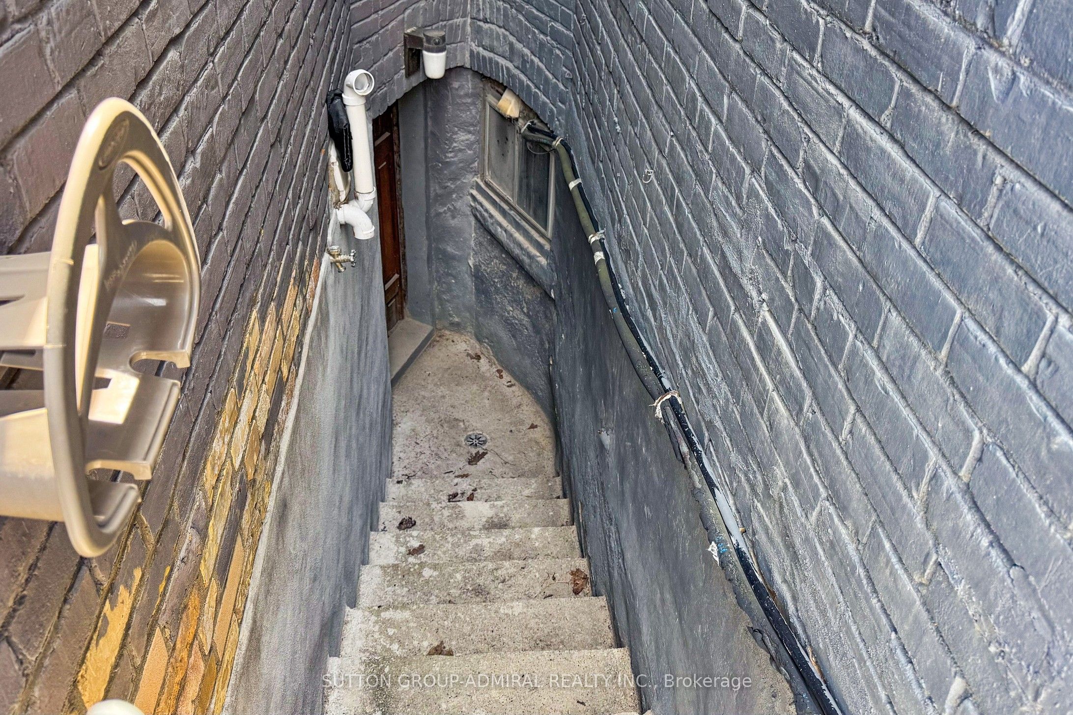 1216 Davenport Road