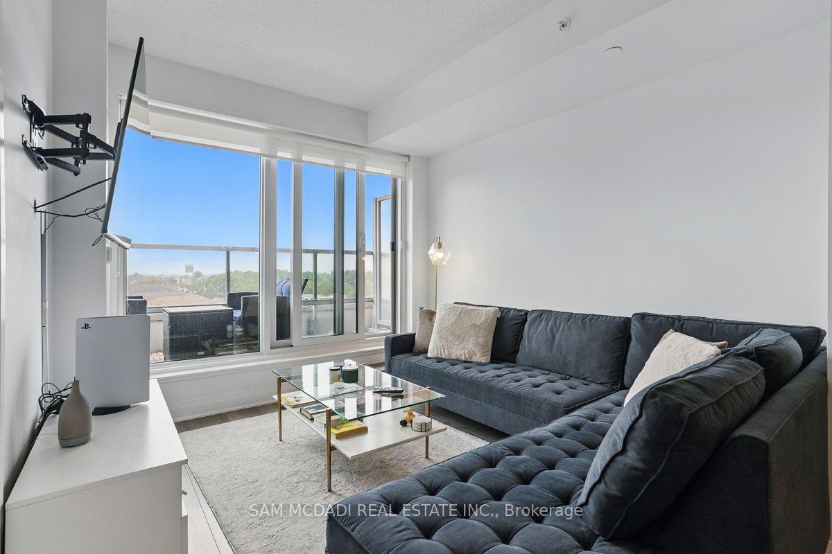 2 Bedrooms Condo at 3220 Sheppard, Toronto For sale