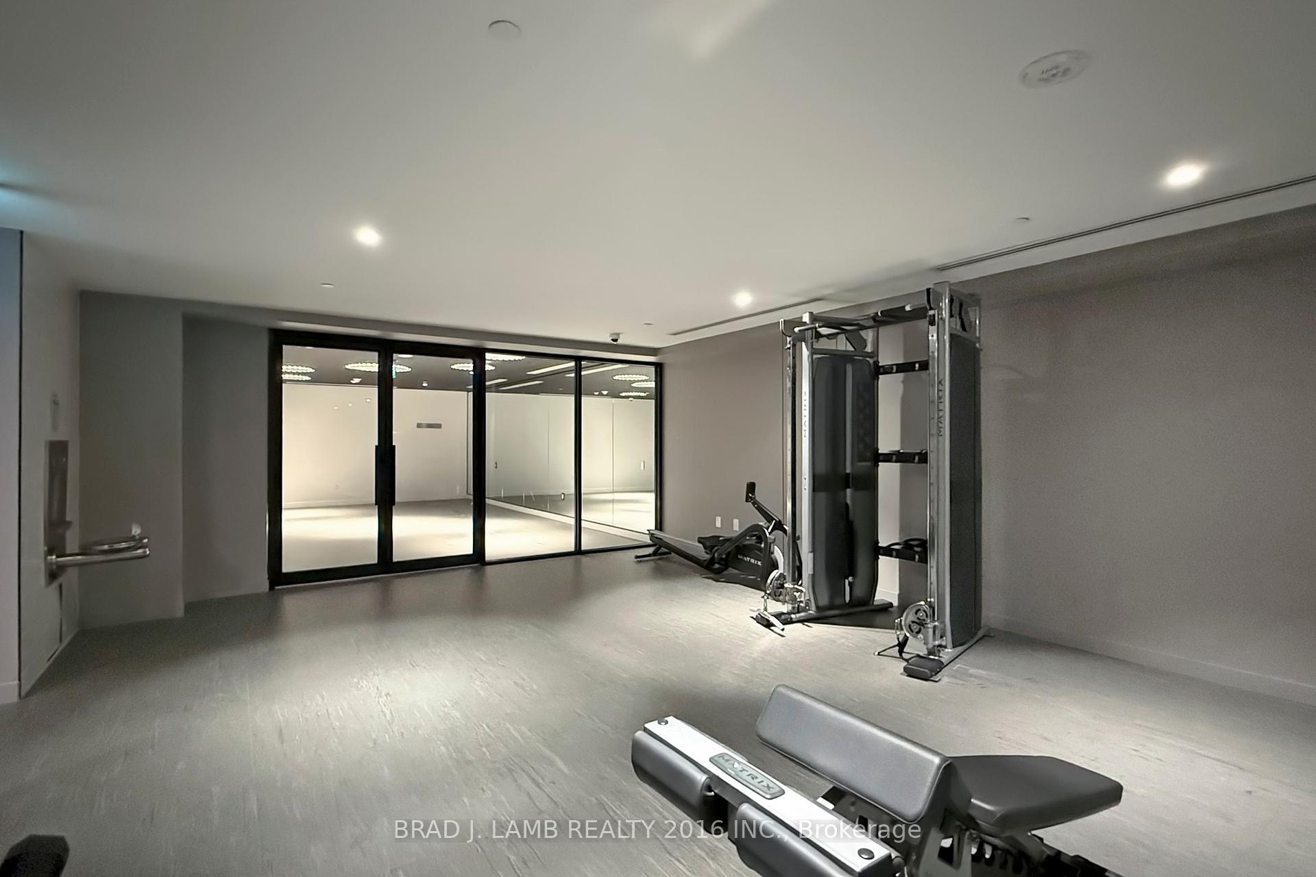 3 Bedrooms Condo at 195 McCaul, Toronto For sale