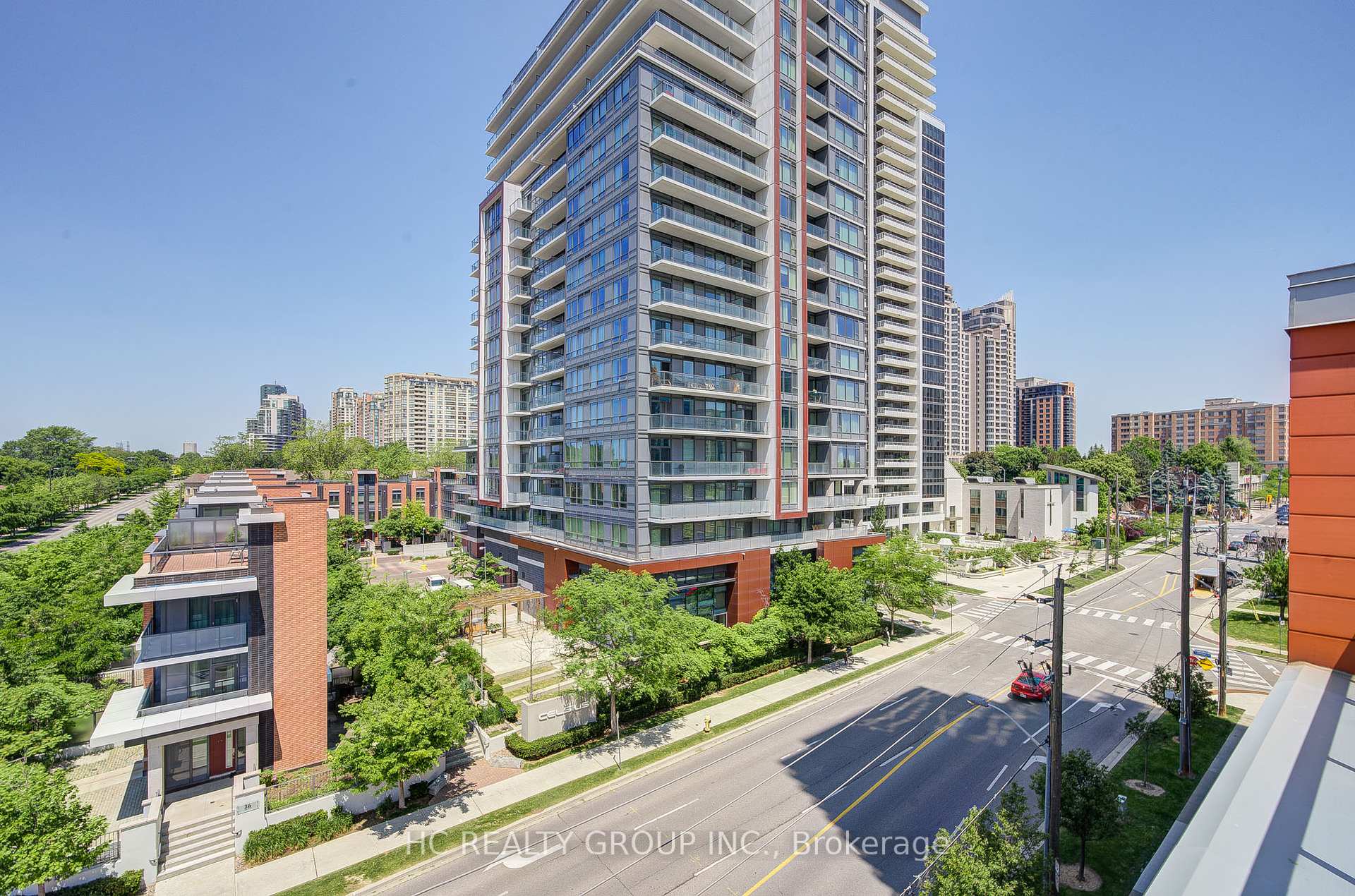 2 Bedrooms Condo at 30 Canterbury, Toronto For sale