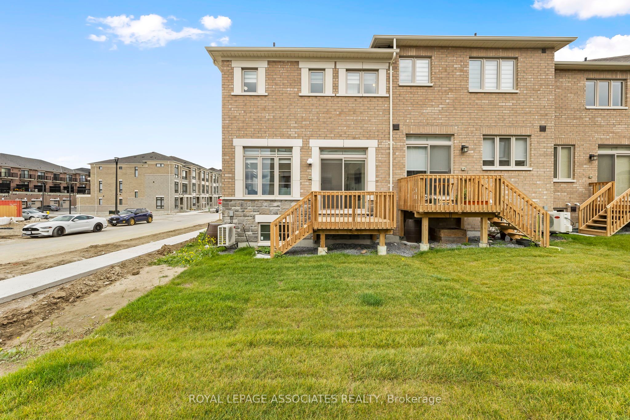 941 Grosbeak Trail