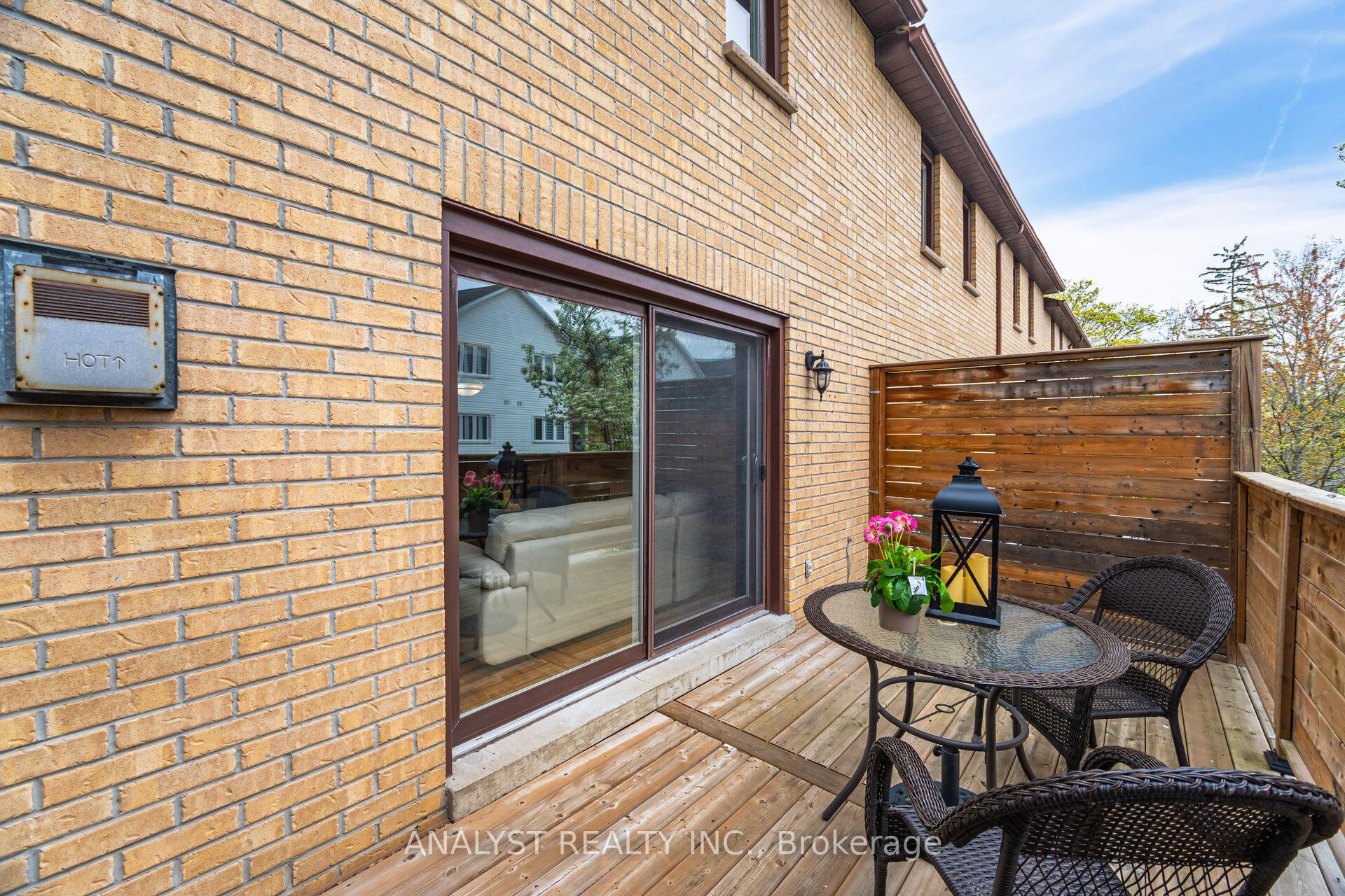 219 Woodbridge Avenue, #1