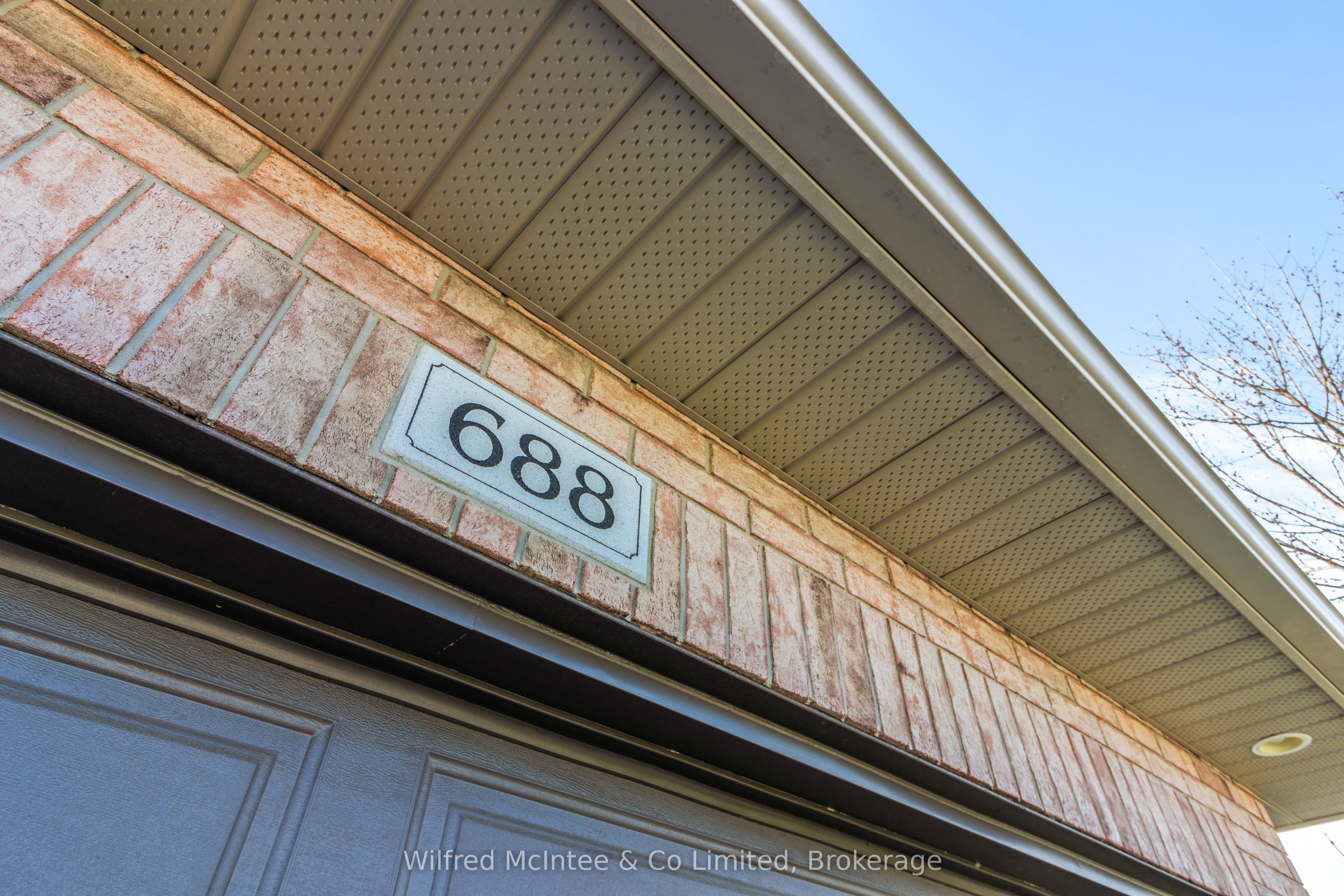 688 22nd Avenue, Hanover, ON N4N 3W8