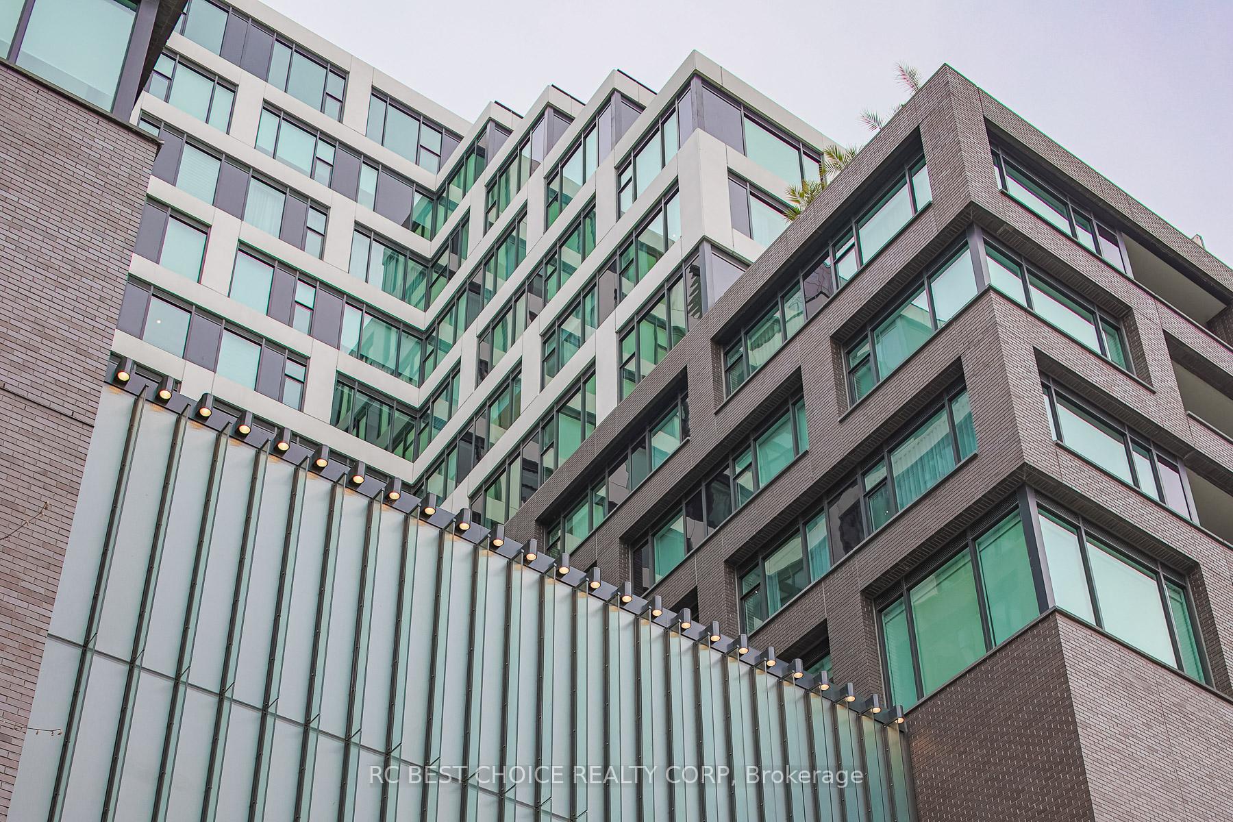 3 Bedrooms Condo at 455 Wellington, Toronto For sale