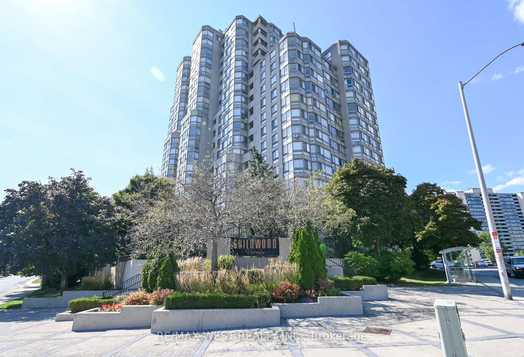 2 Bedrooms Condo at 3233 Eglinton,  Toronto For sale
