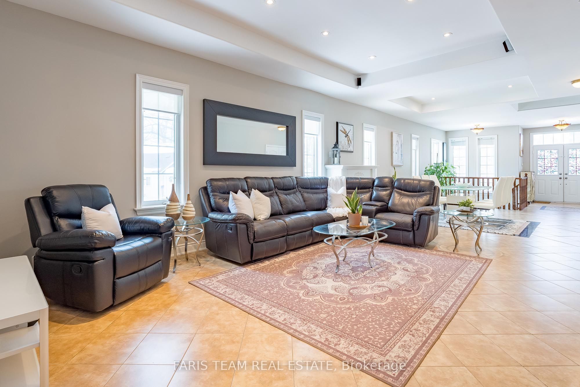 8 Elm Drive, Wasaga Beach Wasaga Beach