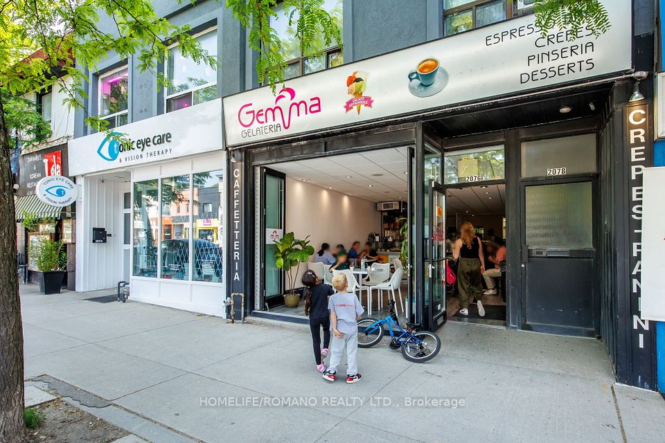 2076 Yonge