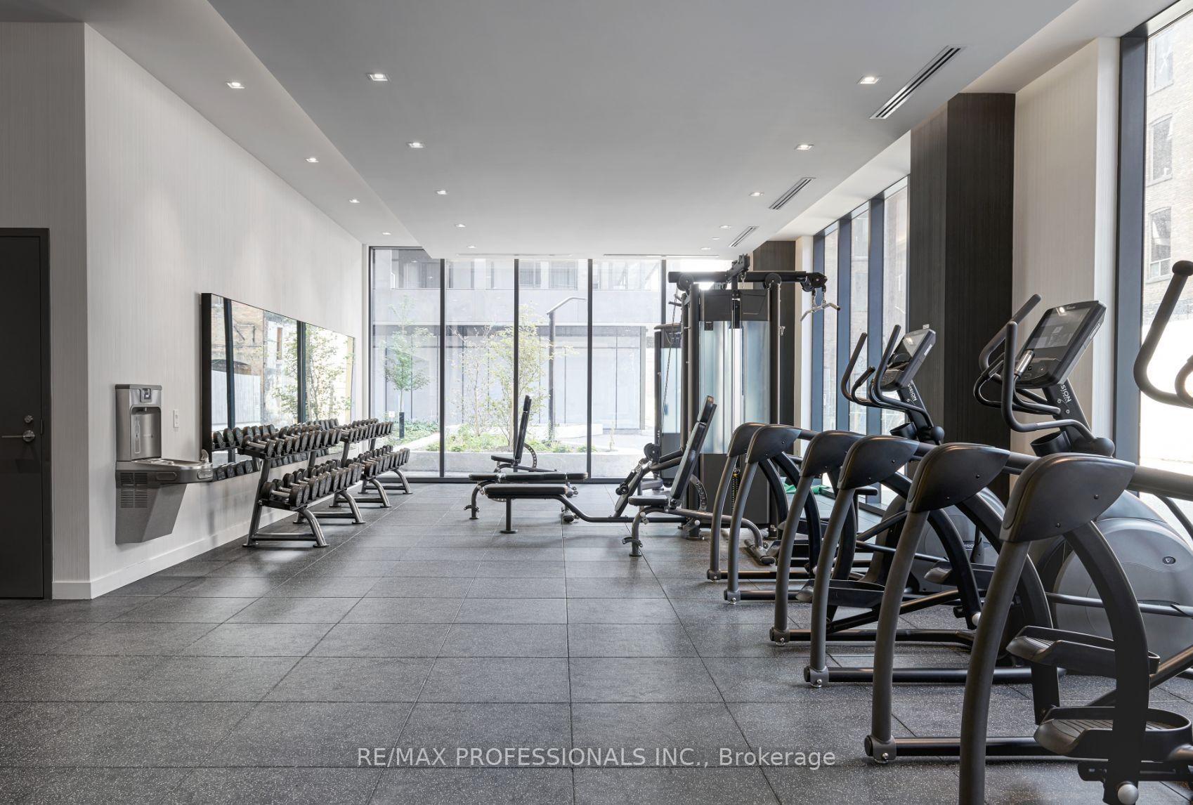 2 Bedrooms Condo at 9 Tecumseth,  Toronto For sale