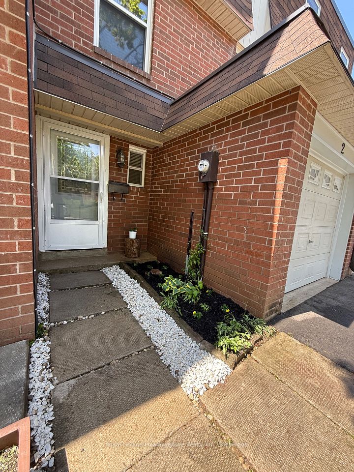 #2 - 235 Bronte Street, Milton, ON L9T 3V8