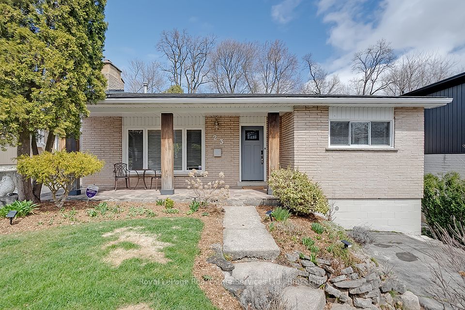 23 Lorne Avenue, Hamilton, ON L9G 2X6