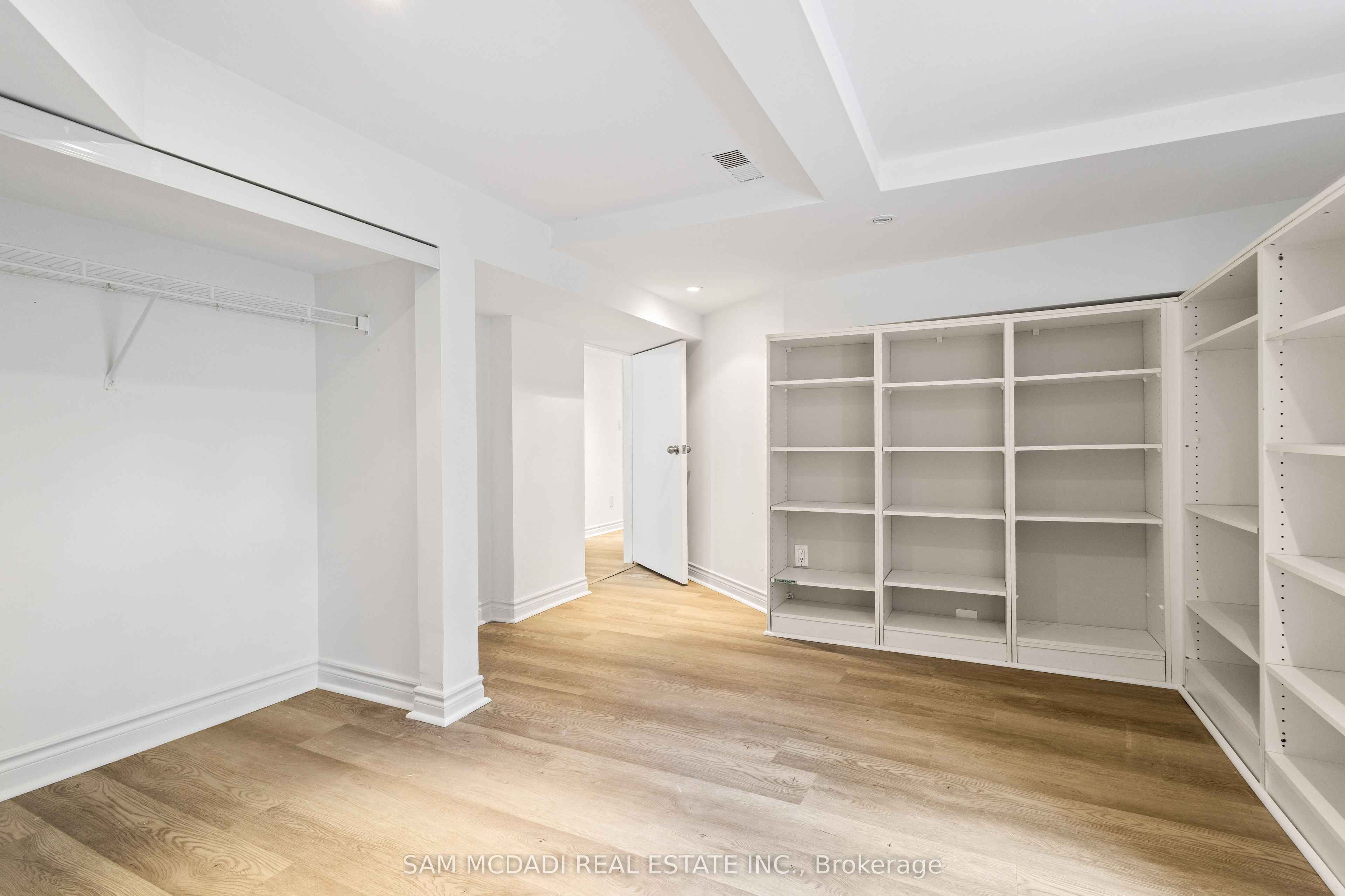 8 Wesley Crescent