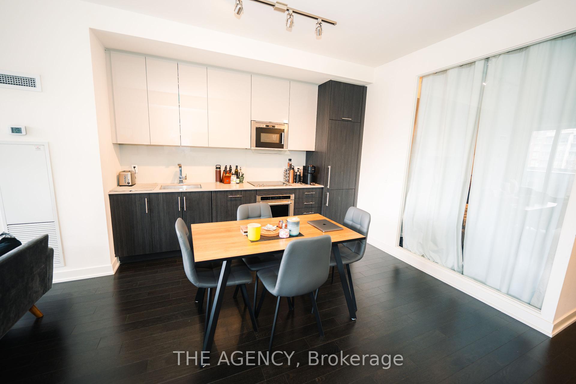 1 Bedroom Condo at 330 Richmond,  Toronto For sale