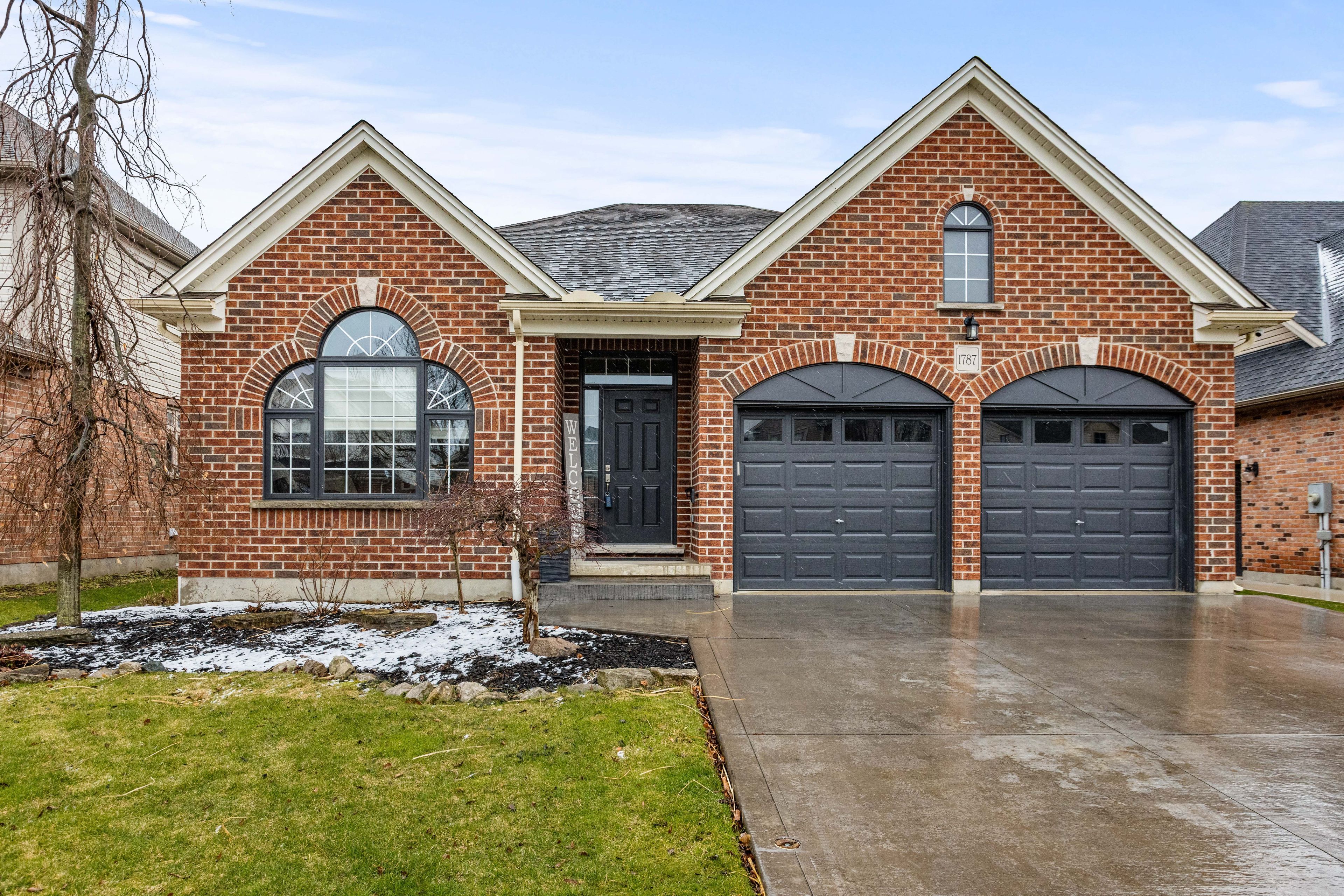 1787 Ironwood Road London Ontario N6K 5C7
