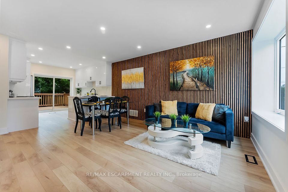272 East 15th