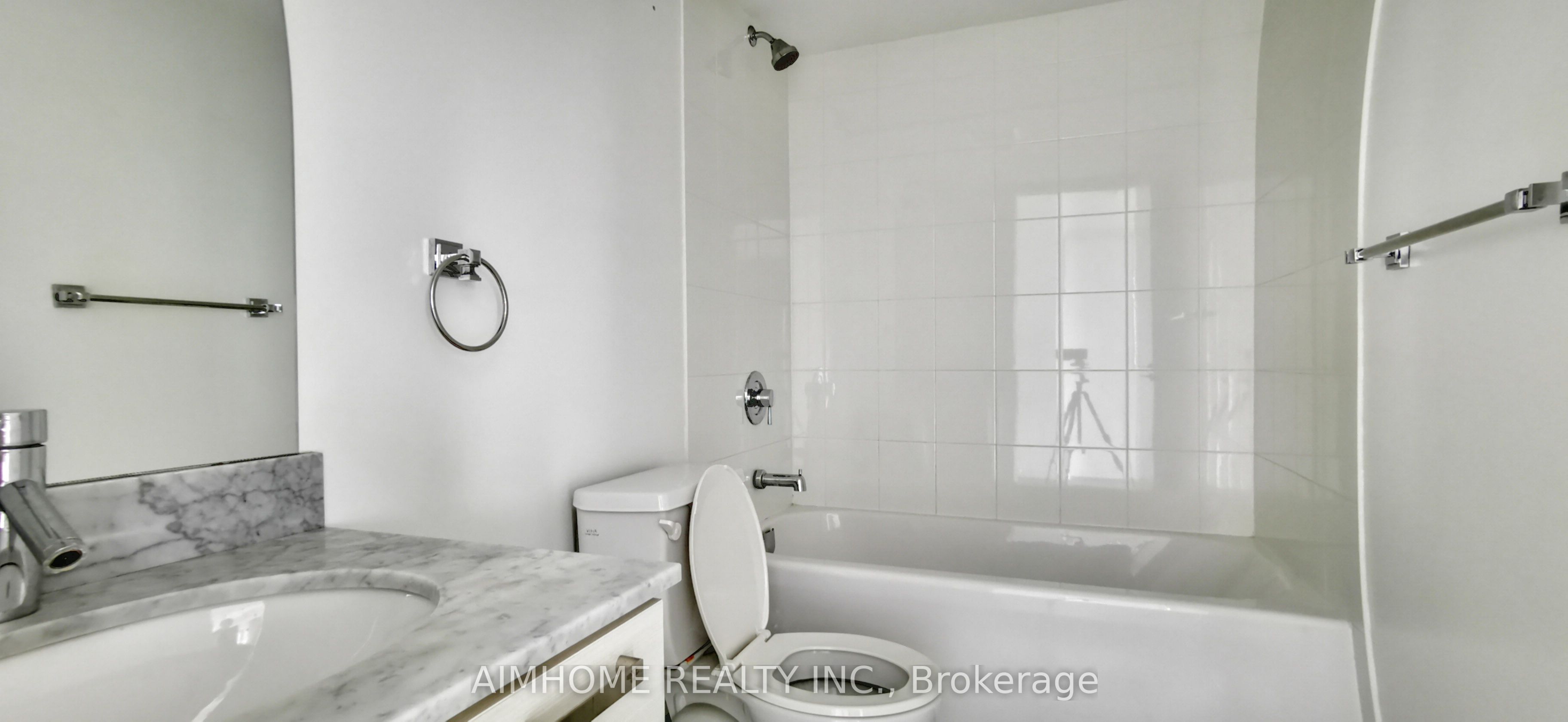 68 Abell Street, #1802