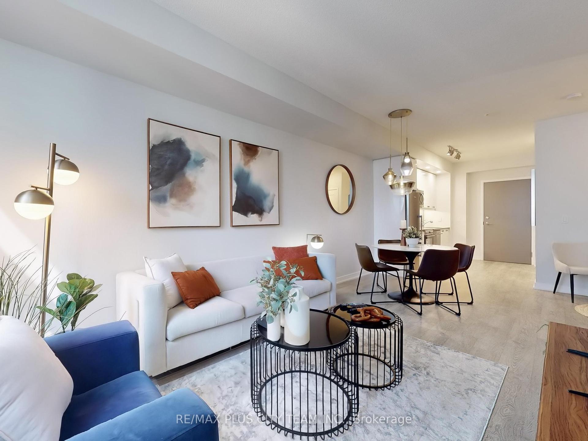 2 Bedrooms Condo at 99 John, Toronto For sale