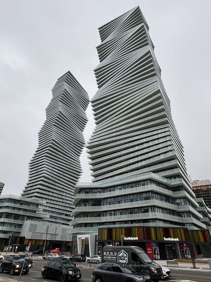 3900 Confederation Parkway