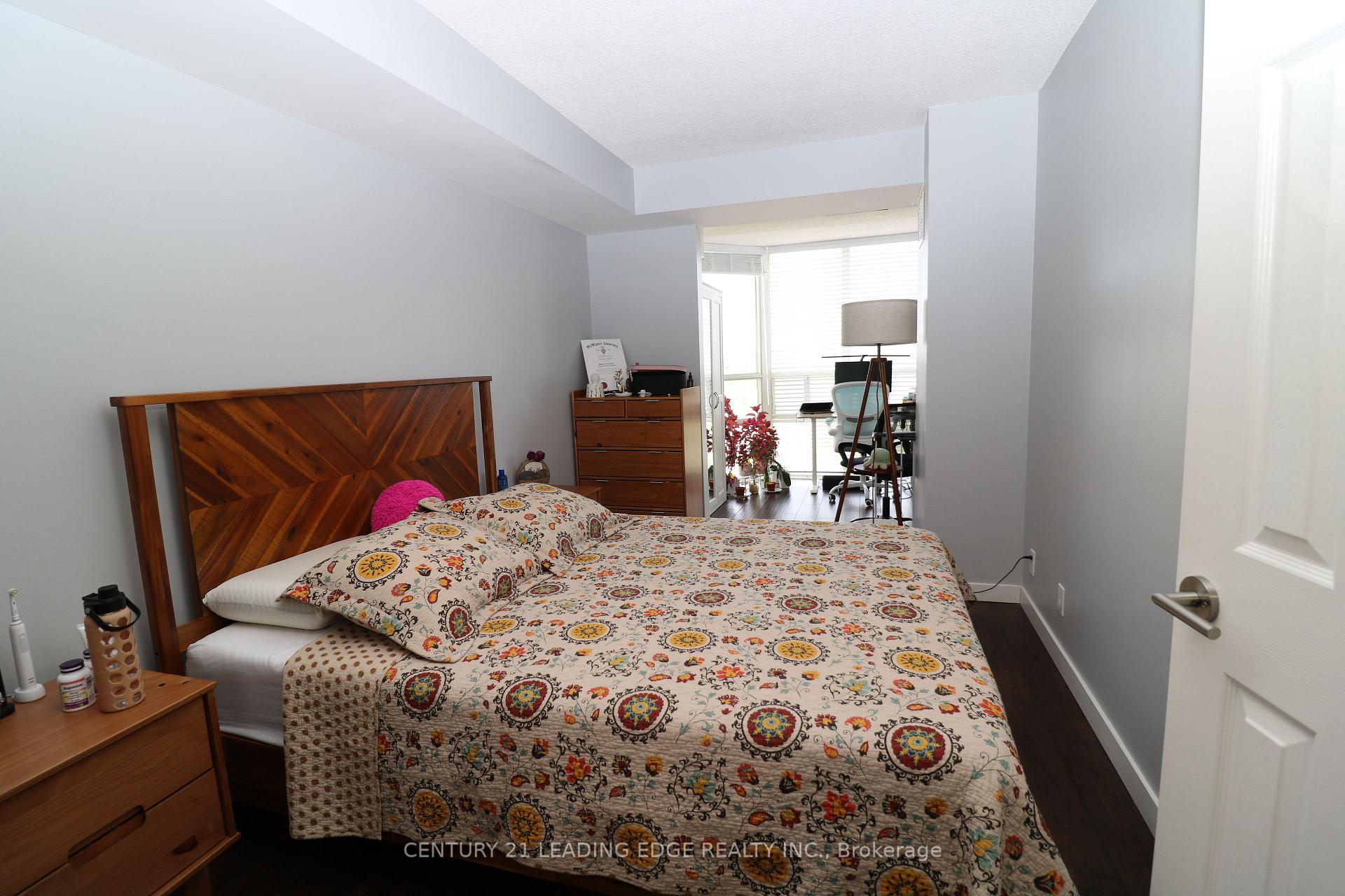 2 Bedrooms Condo at 195 WYNFORD, Toronto For sale