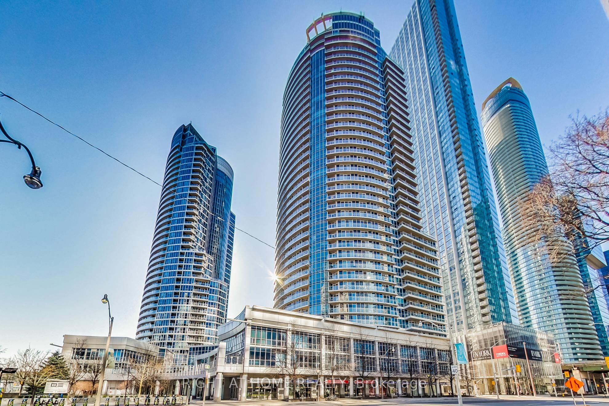8 York Street W, #3102