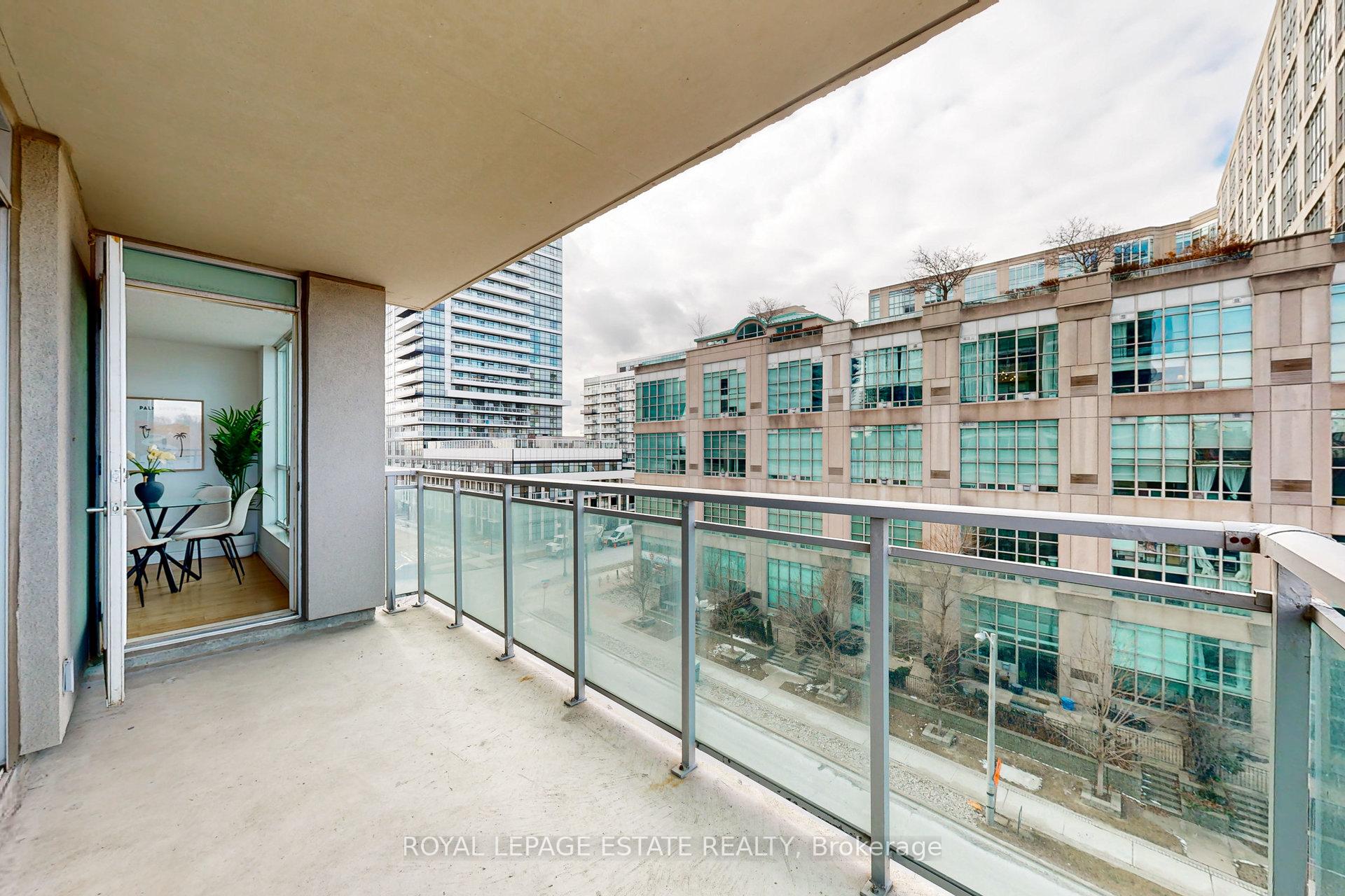 2 Bedrooms Condo at 185 Legion,  Toronto For sale