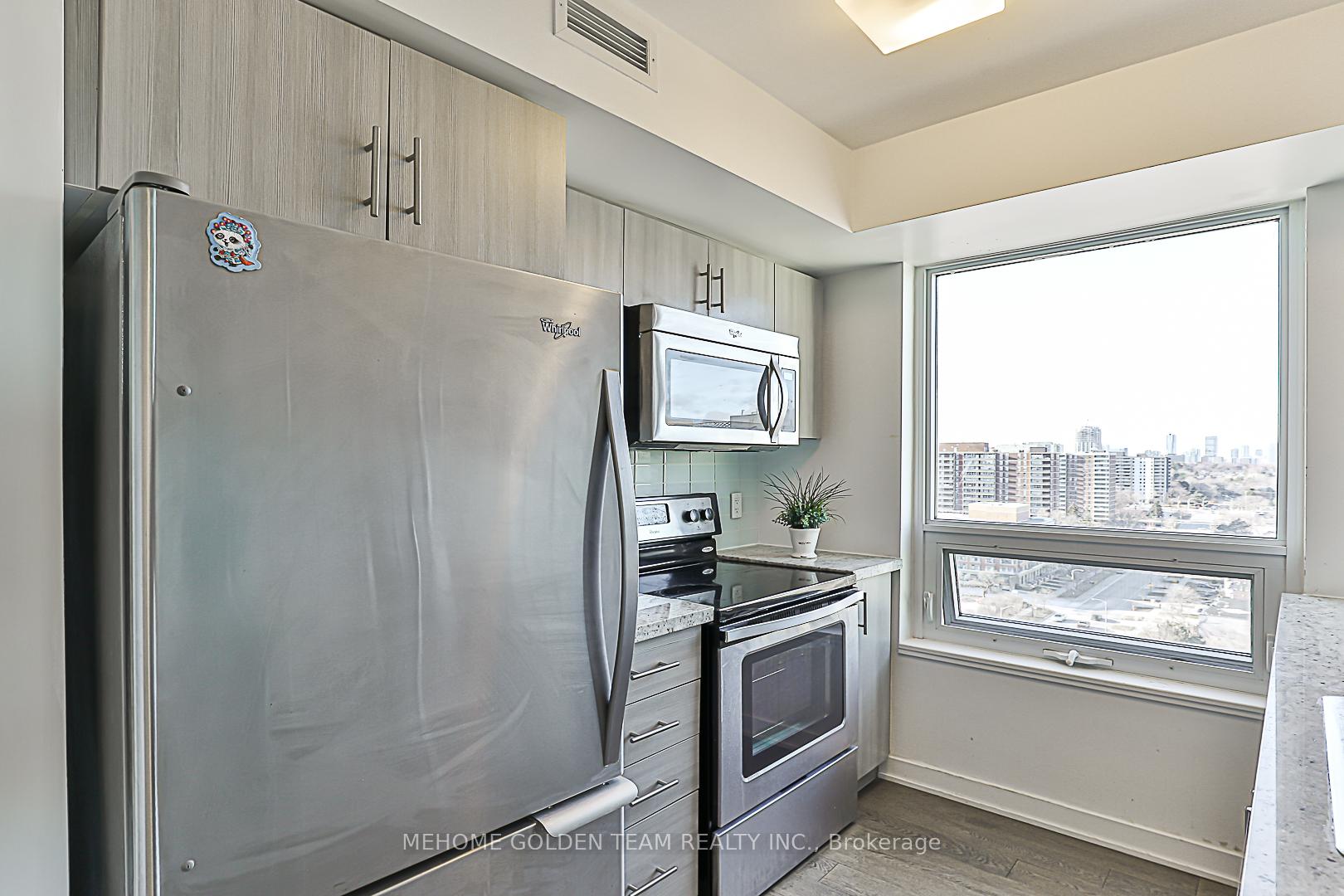 3 Bedrooms Condo at 185 Bonis,  Toronto For sale