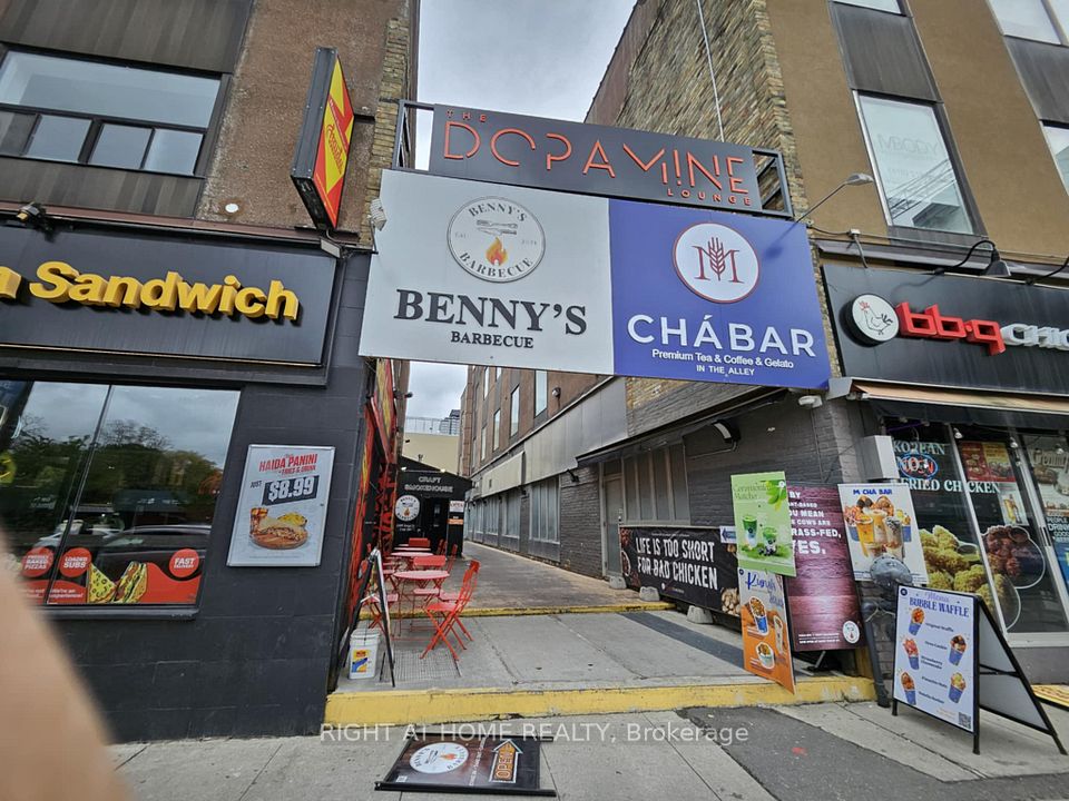 2409 Yonge